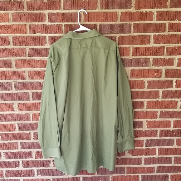 Van Heusen Lux Sage Green Long Sleeve Button Down Shirt Business Office Career - Picture 9 of 10